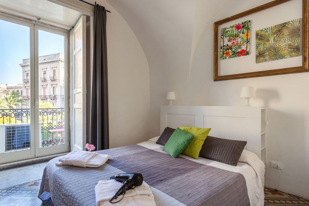 Da Gianni e Lucia Rooms with bathroom in the city center 1