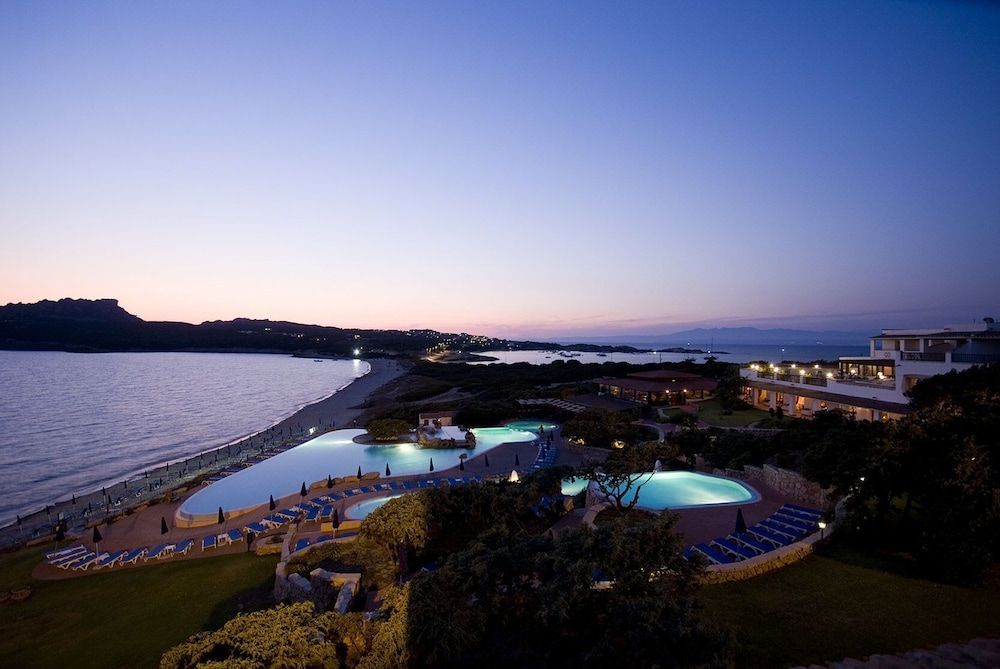 COLONNA GRAND HOTEL CAPO TESTA, a Colonna Luxury Beach Hotel, Santa Teresa Sardegna 1