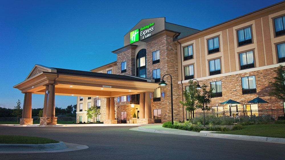 Holiday Inn Express & Suites WICHITA NORTHEAST by IHG 1
