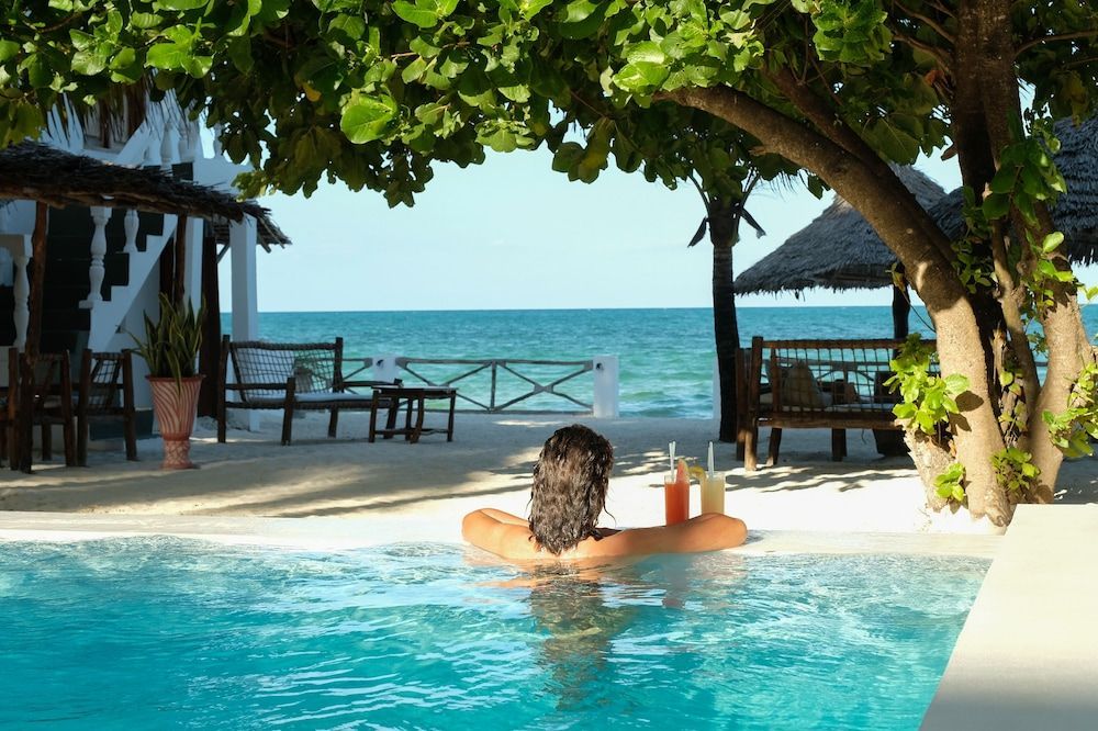 Makuti Beach Bungalows 1
