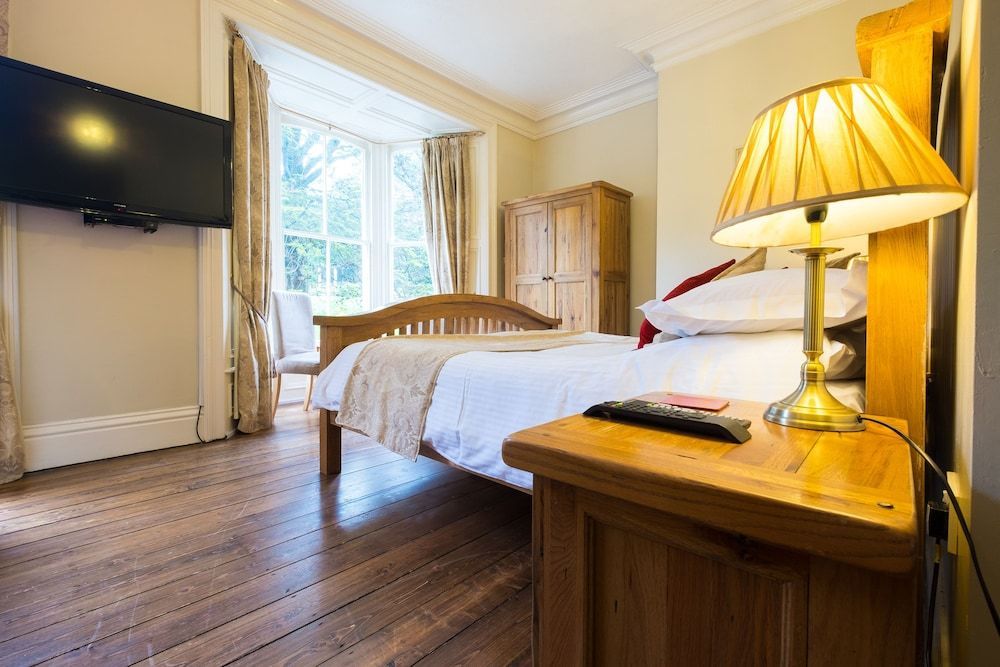 Broomfield House 1