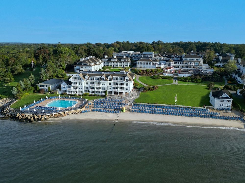 Water's Edge Resort & Spa 1