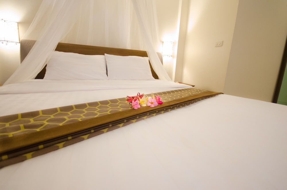 Namphung Phuket Boutique Resort 2