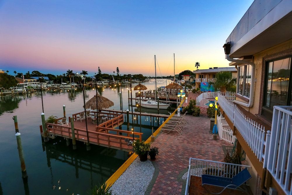 Bayview Plaza Waterfront Resort 1