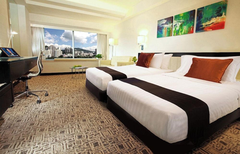 Regal Riverside Hotel 1