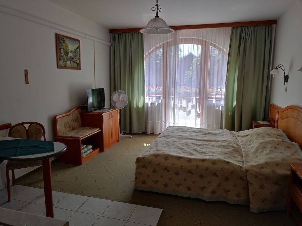 Ágnes Hotel 2