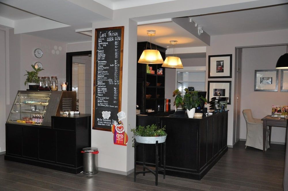 Strand Hotell 2