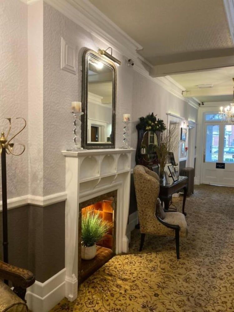 Langtry Manor Hotel 2