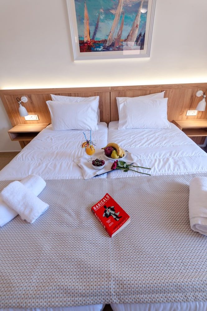 Lotus Hotel Apartments 2