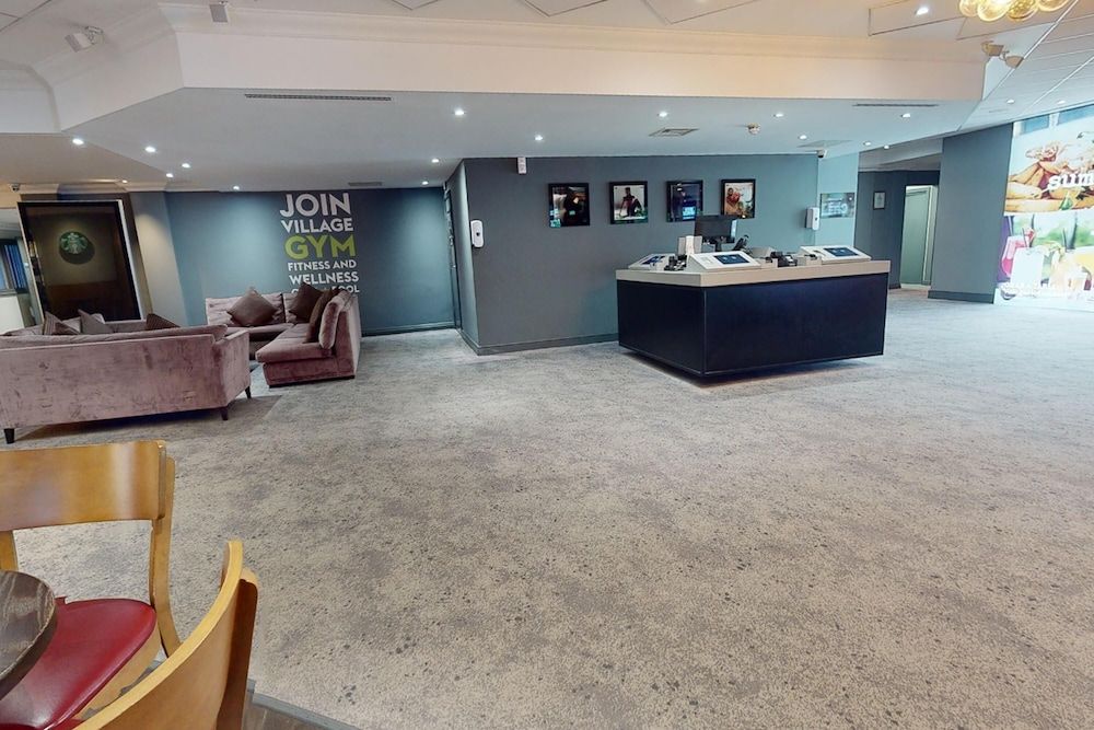 Village Hotel Cardiff 2