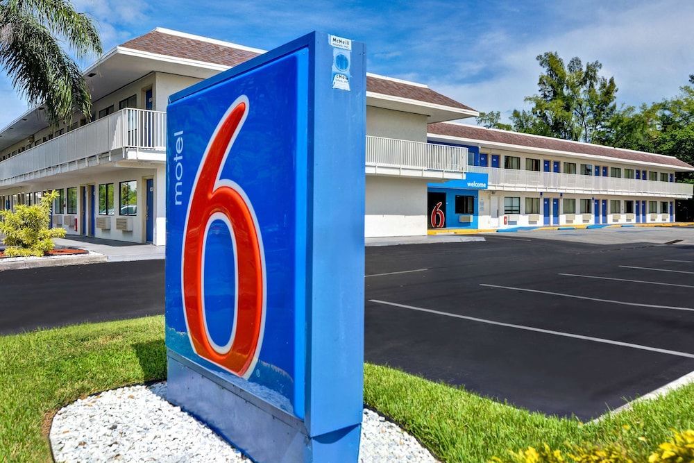 Motel 6 Dania Beach 1