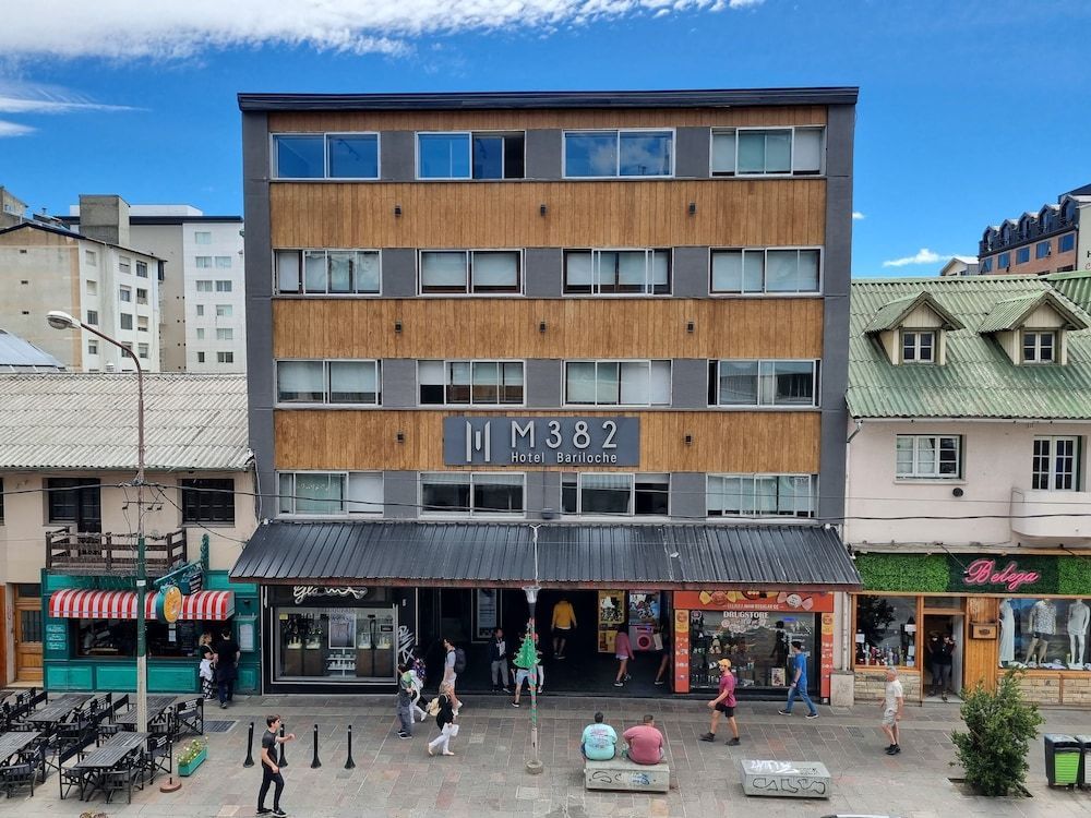 M382 Hotel Bariloche 1