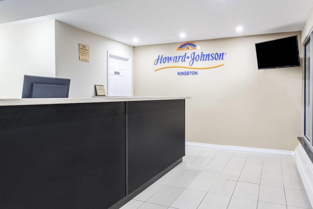 Howard Johnson by Wyndham Kingston 2