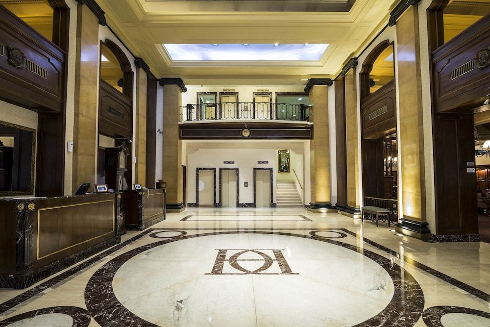 Claridge Hotel 2