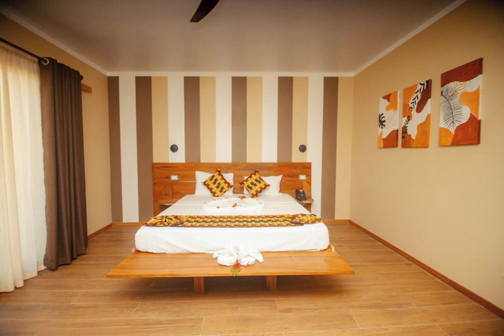Blackstone Beach Resort 2
