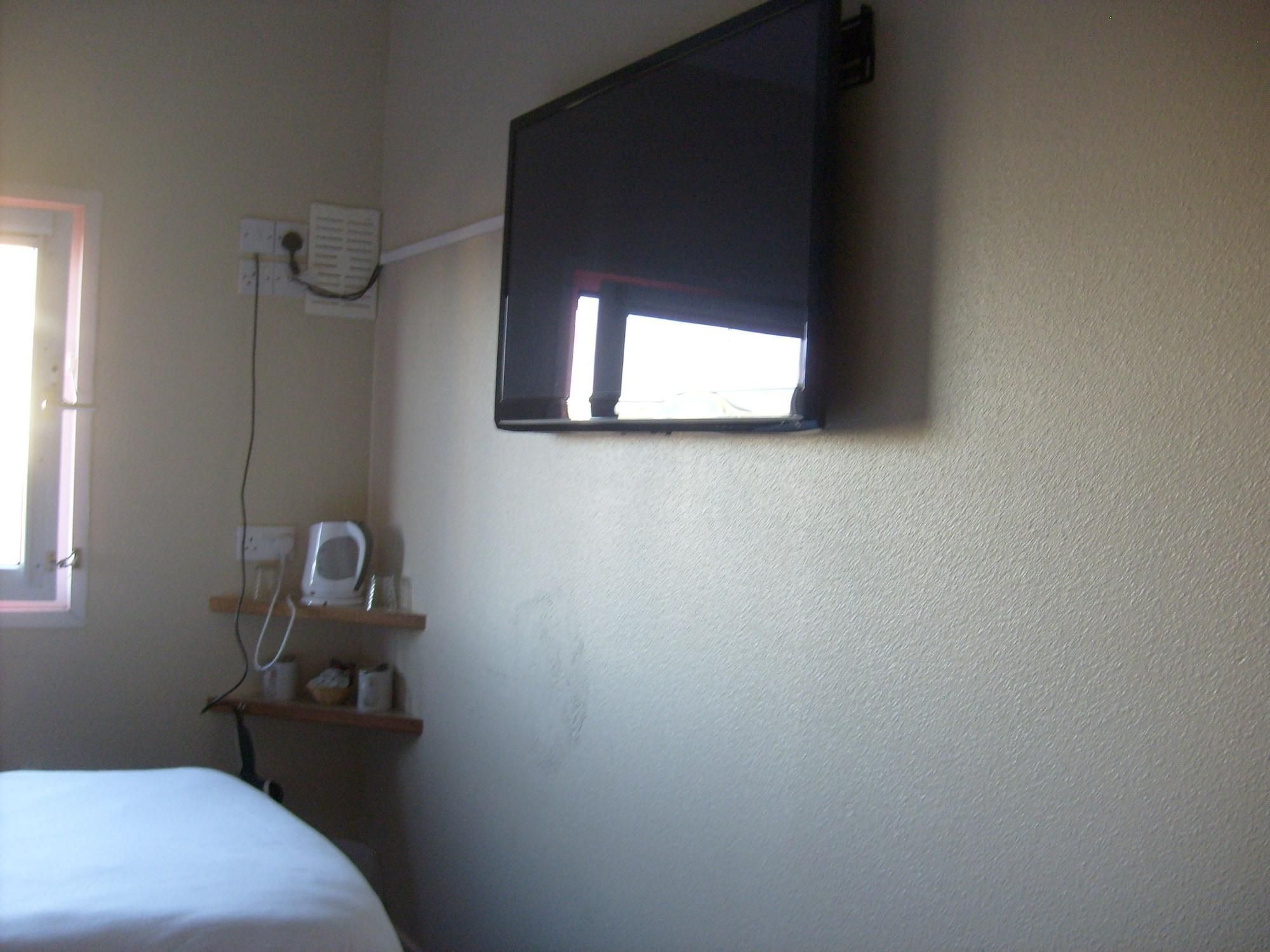 Metro Inns Huddersfield 1