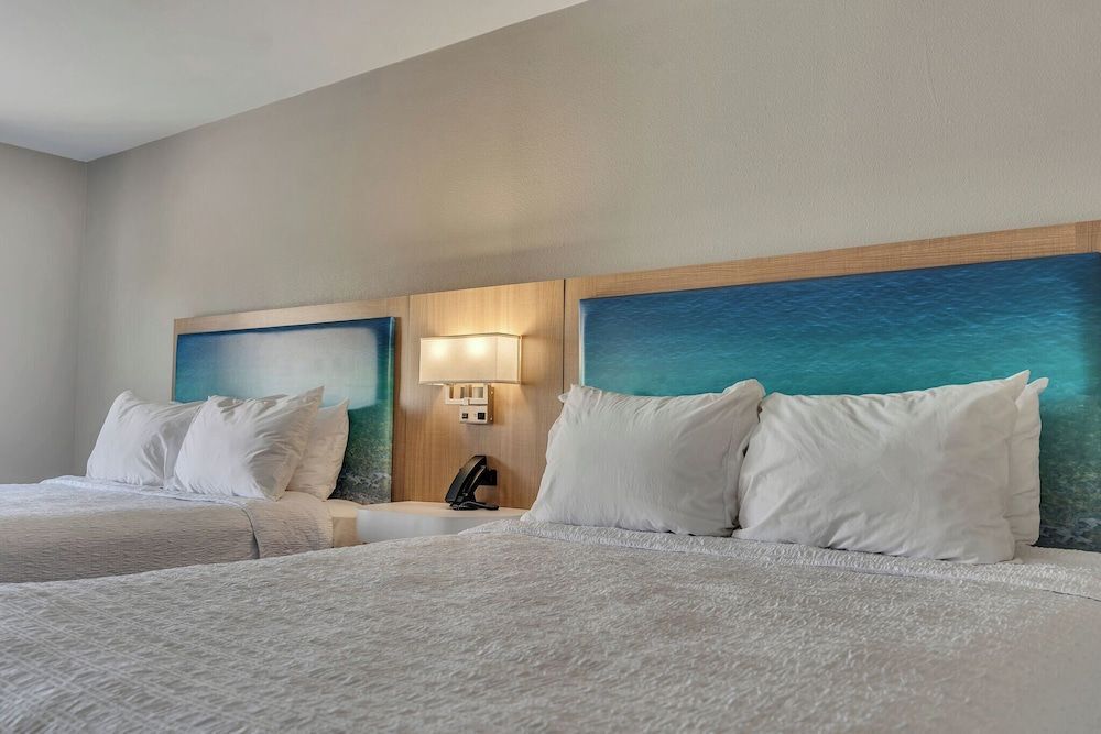 Holiday Inn Express & Suites DESTIN - MIRAMAR BEACH by IHG 2