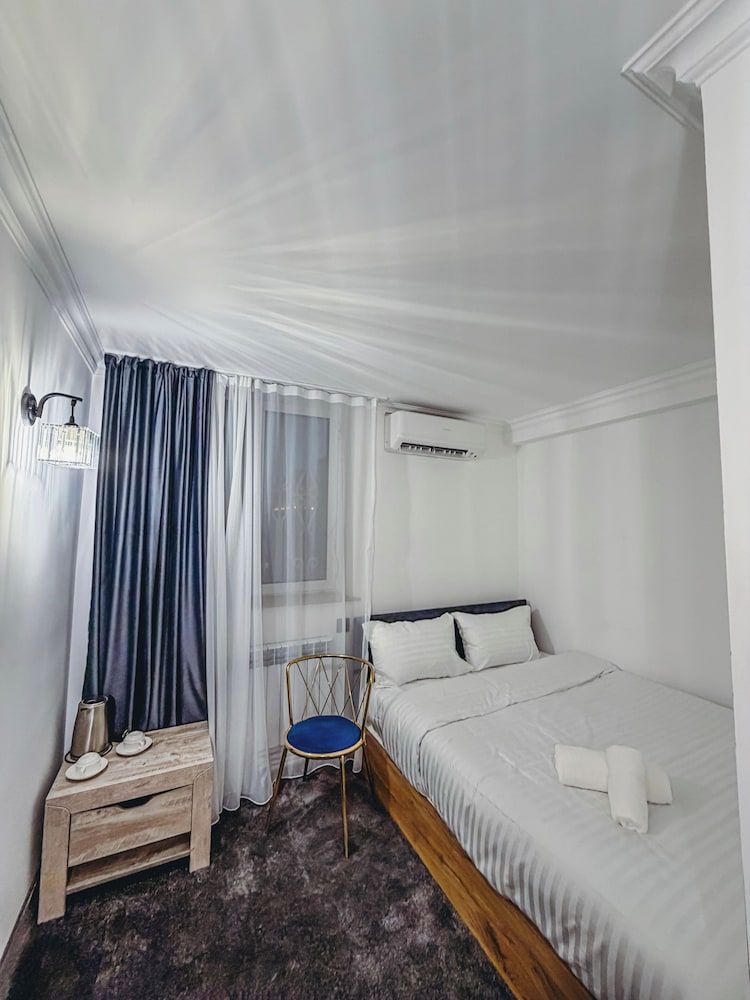 Pushkin Hotel Yerevan 2