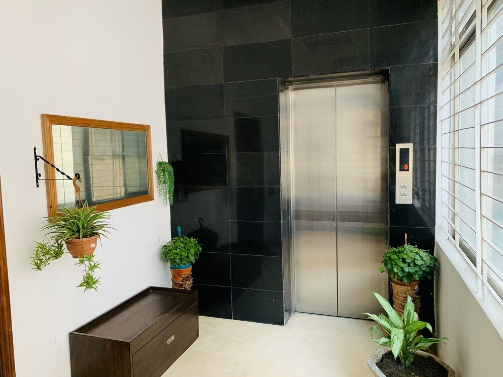 Beautiful 2-bed Apartment in Dhaka 1