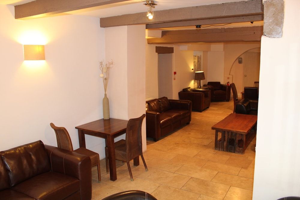 The Coach House 2
