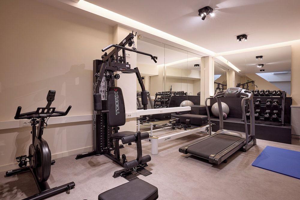 Momo Suites, Acropolis by Aura Homes 1