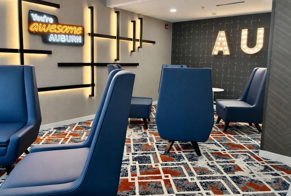 La Quinta Inn & Suites by Wyndham Auburn - University Area 2