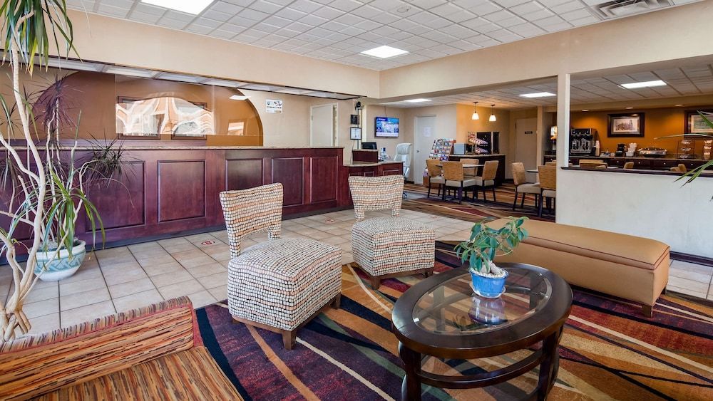 Best Western Thunderbird Motel 2
