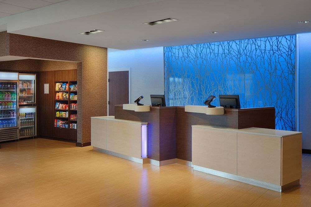 Fairfield Inn & Suites by Marriott Columbus Airport 2