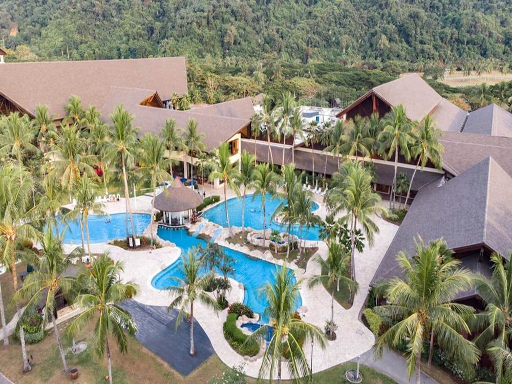 Nexus Resort & Spa Karambunai 1