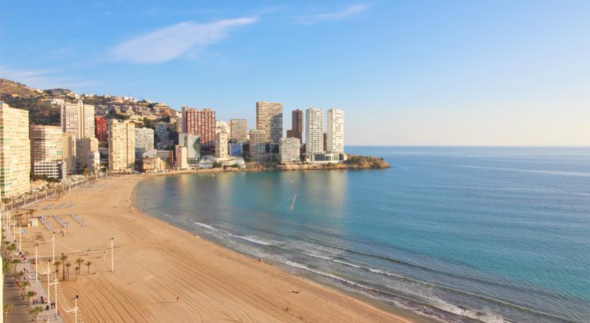 Las Damas - Aloturin Benidorm 1