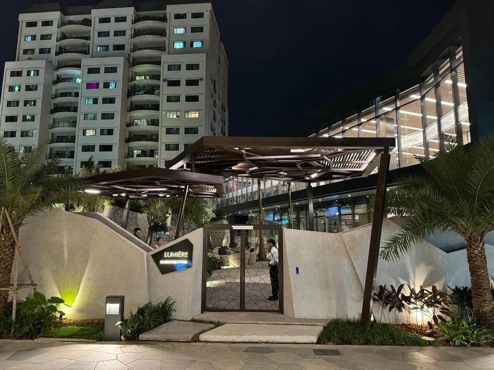 LUMIERE RIVERSIDE LUXURY APARTMENT 5STar 2