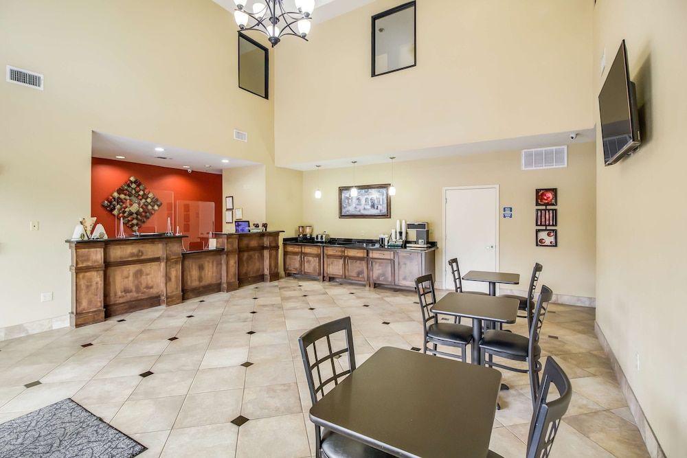 Americas Best Value Inn & Suites Tomball 2