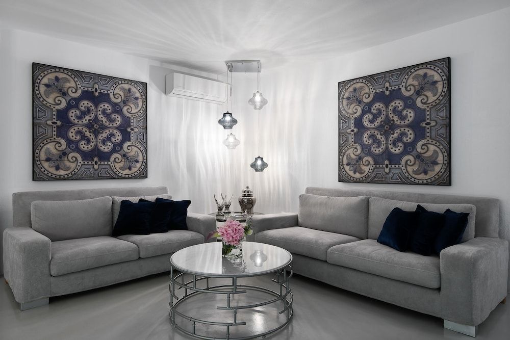 Riva Suites - Adults Only 2