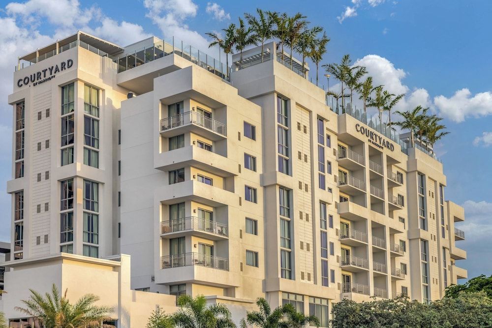 Courtyard by Marriott Fort Lauderdale Downtown 1
