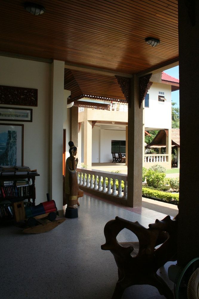 Long Beach Inn 2
