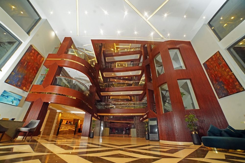 Ramada by Wyndham Murree Lower Topa Resort 2