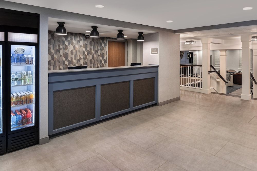 Holiday Inn Express St. Albans by IHG 2