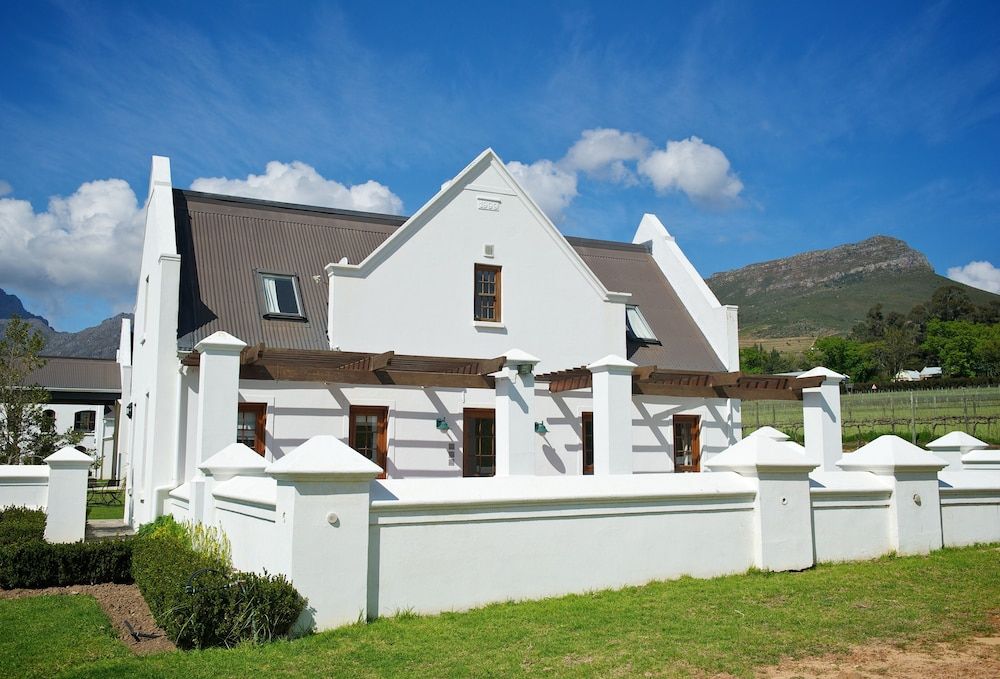 Zorgvliet Wines Country Lodge 2