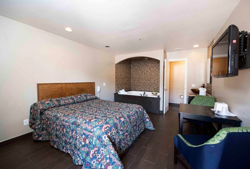 Post Road Inn Motel 2