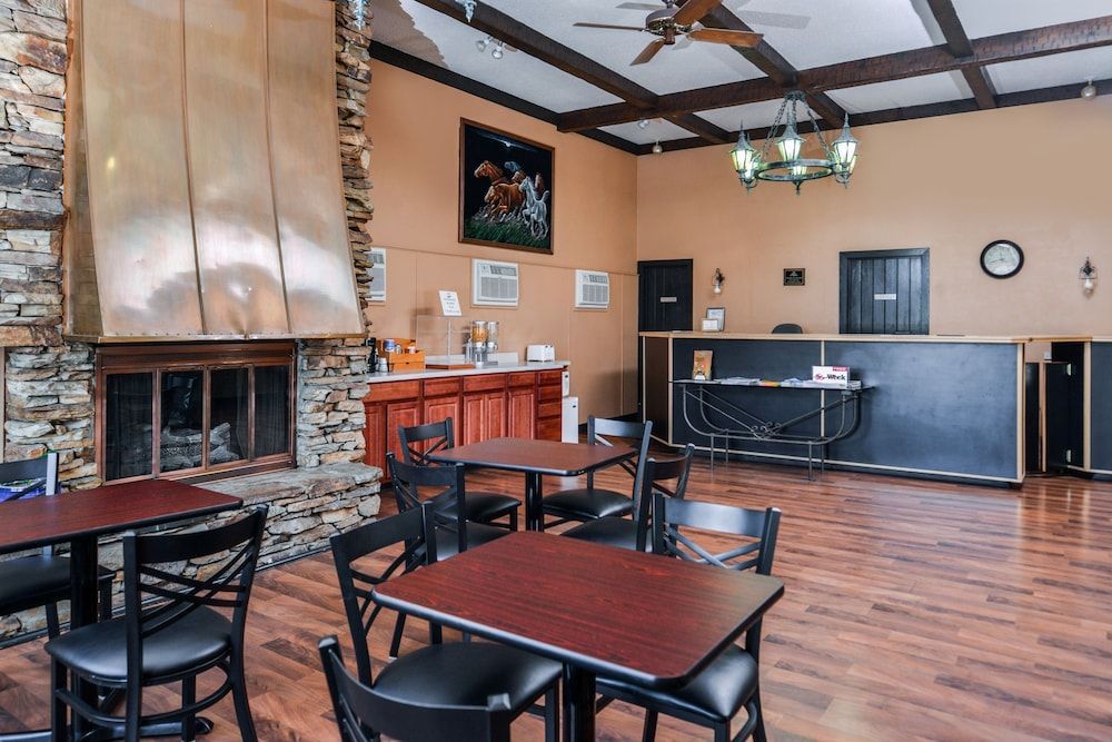 Soudersburg Inn & Suites Lancaster 2