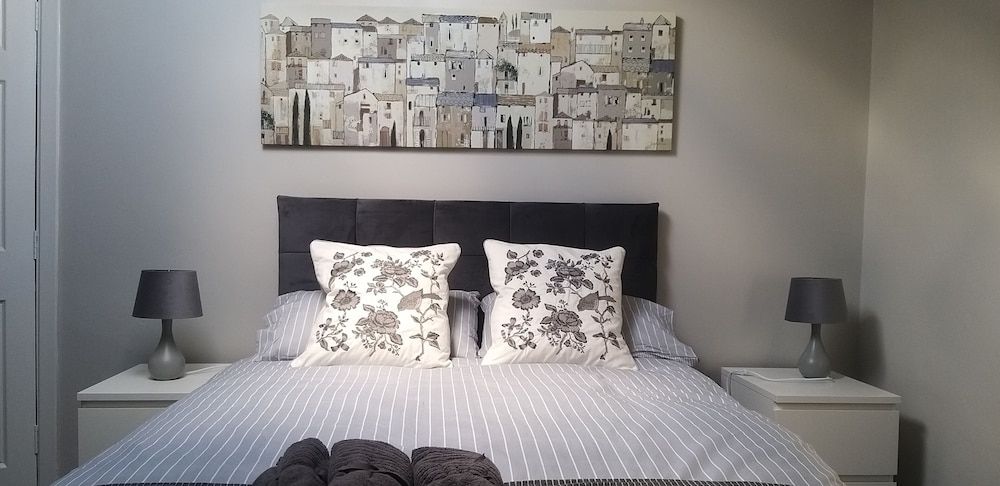 St. James Street Townhouse Belfast 1