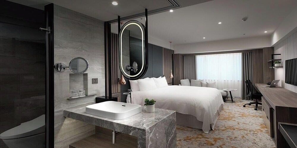 The Howard Plaza Hotel Kaohsiung 1