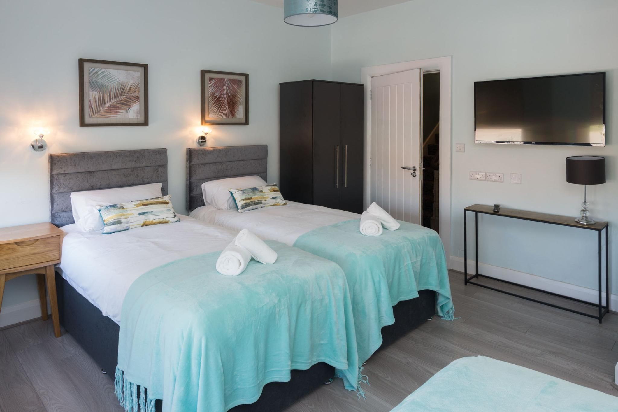 147 The Residence 1