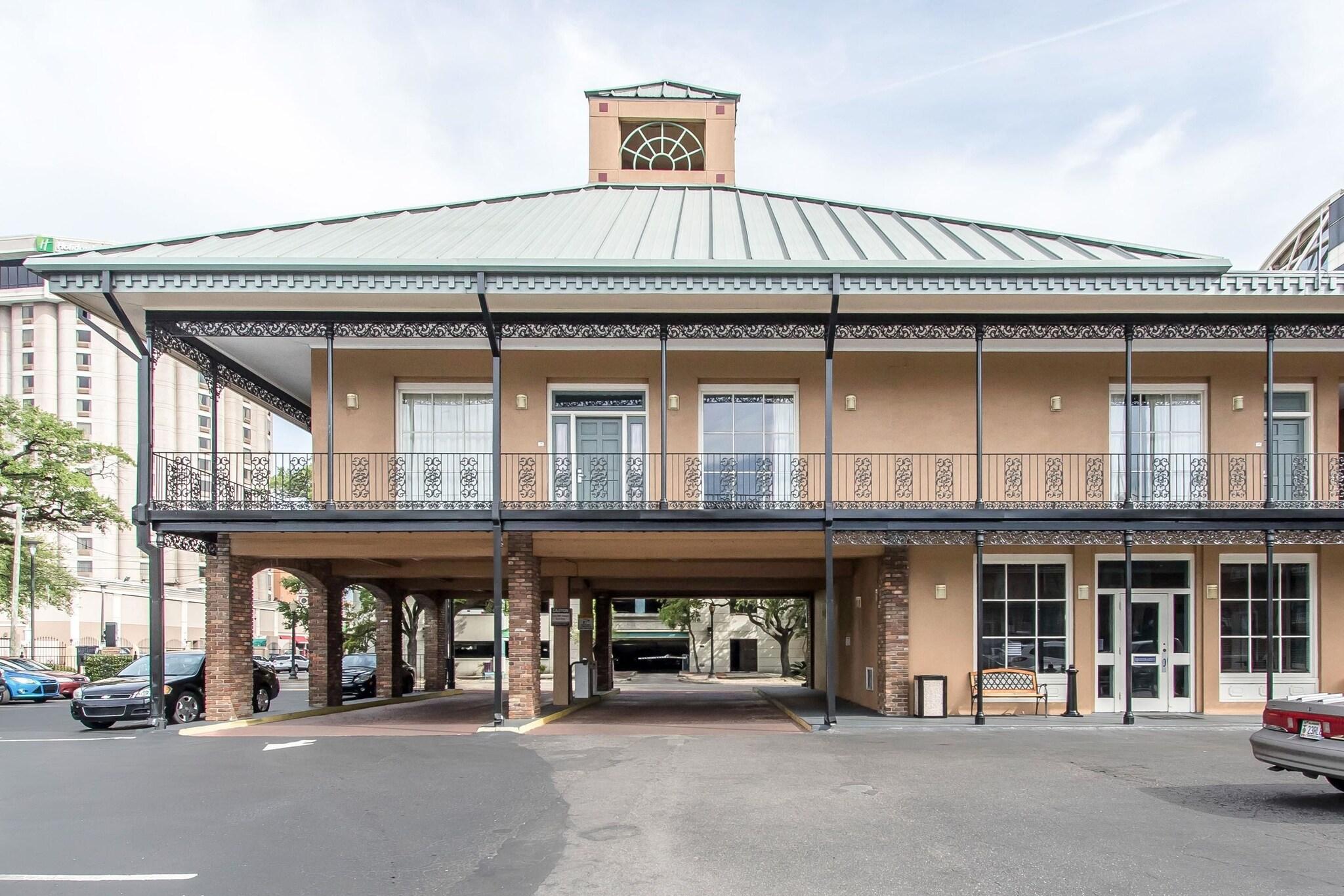Quality Inn Downtown Historic District 1