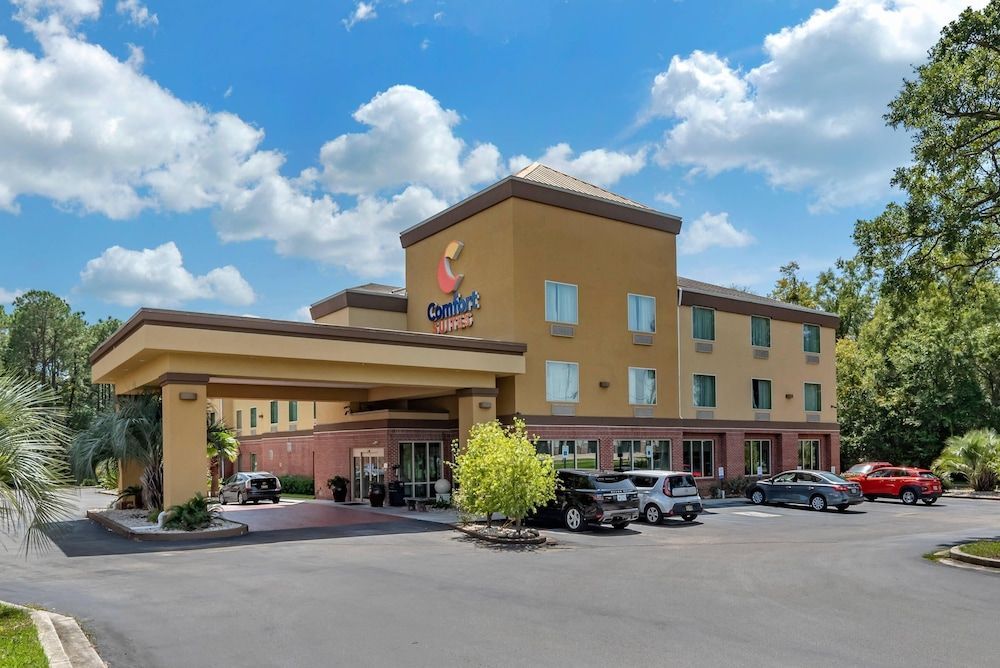 Comfort Suites Biloxi/Ocean Springs 1