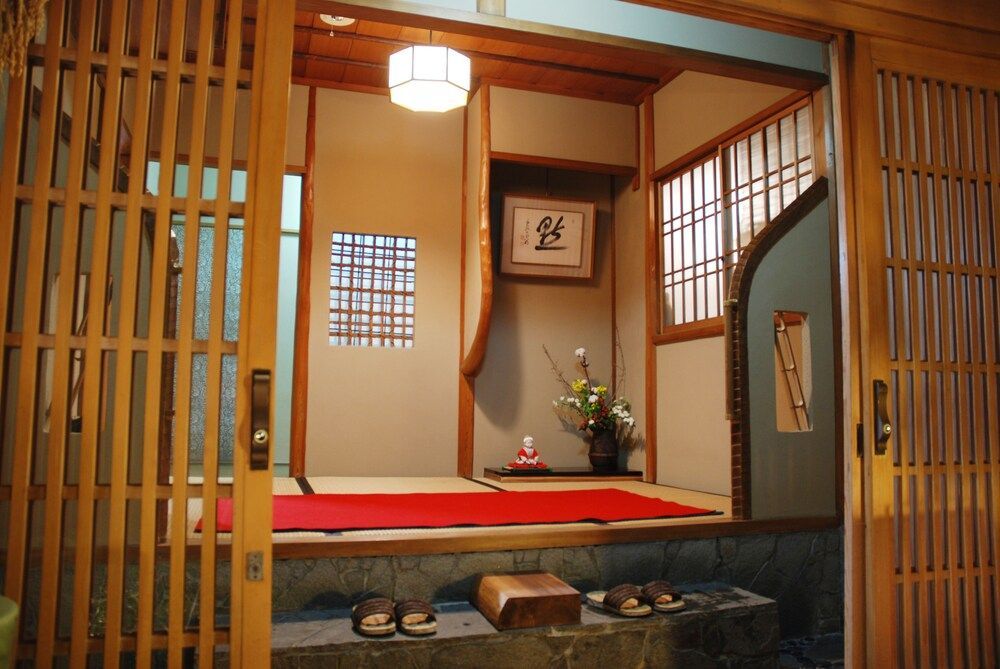Yadoya Manjiro 2