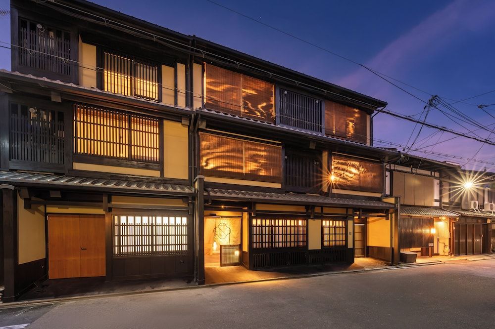 Nazuna Kyoto Nishi Honganji 1
