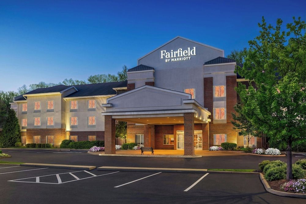 Fairfield Inn & Suites by Marriott Marietta 1