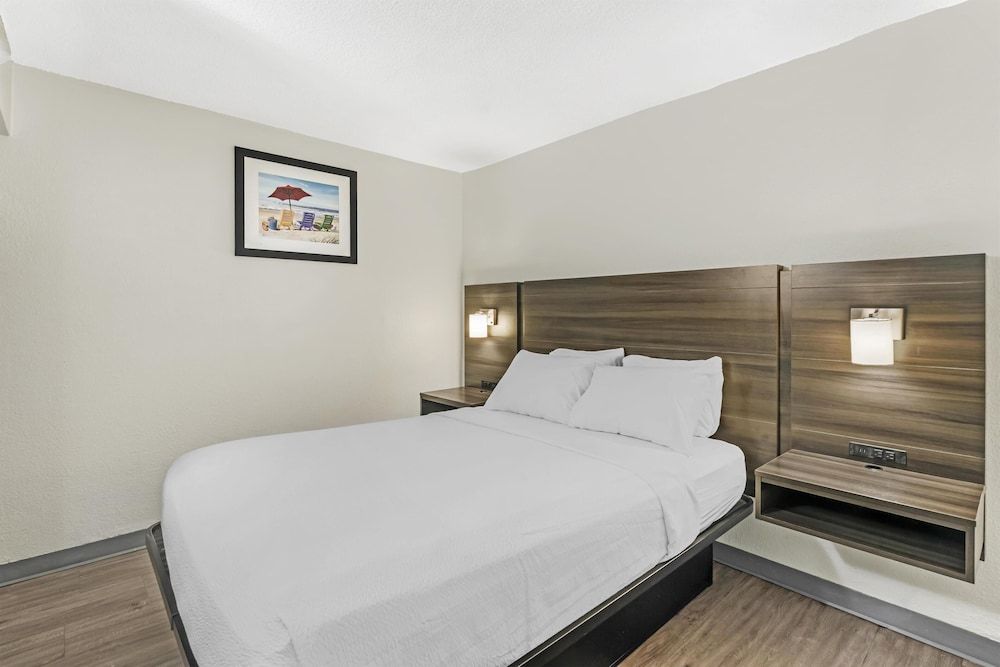 SureStay Studio by Best Western Virginia Beach Oceanfront 1
