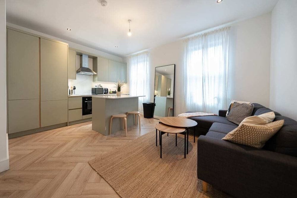 The Battersea Scenery - Elegant 2bdr Flat 1